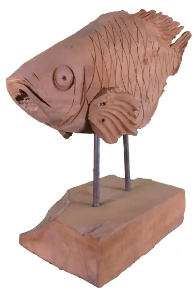 Product image 3 of the product “Carved tilapia wood on stand ”
